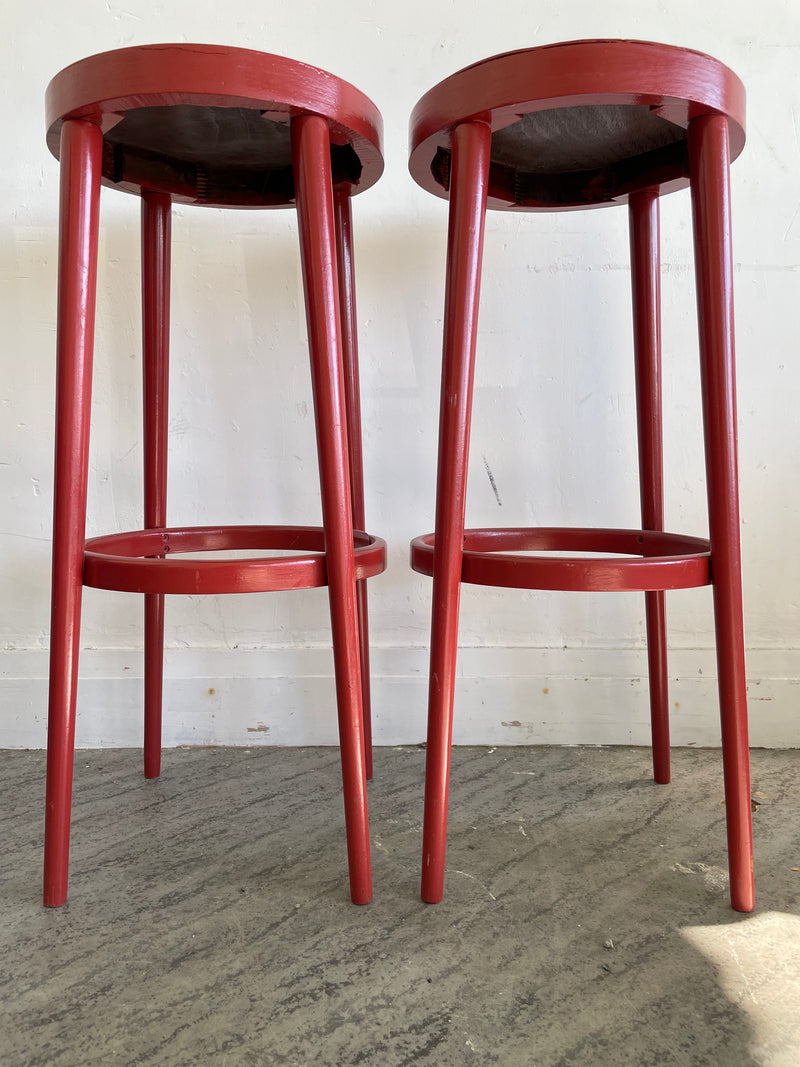 Paire de tabourets de bar rouge