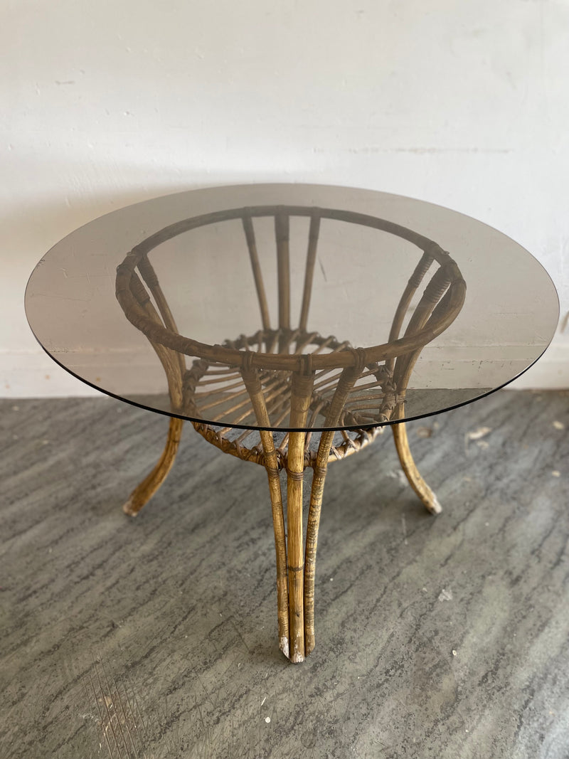 Table en rotin