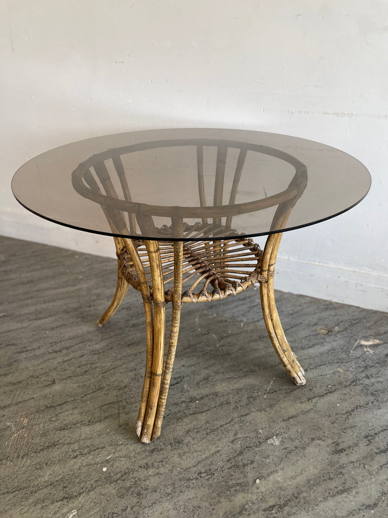 Table en rotin