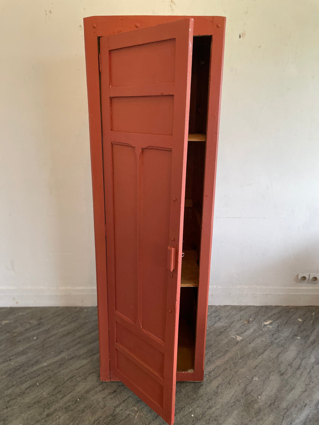 Armoire en bois