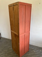 Armoire en bois