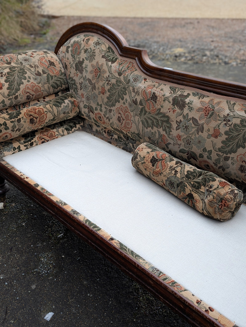 Canape banquette a roulettes