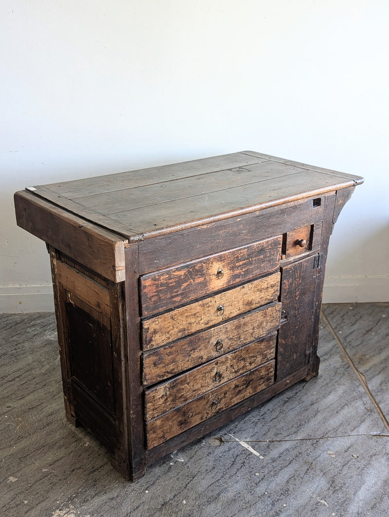 Meuble de métier à tiroirs