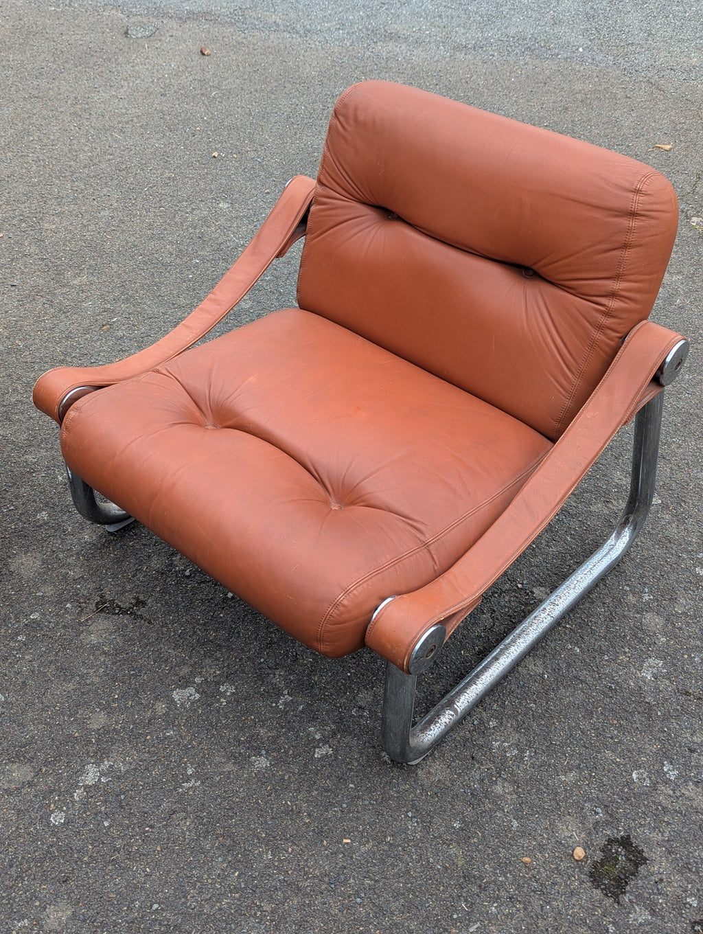 Paire de fauteuils annees 60