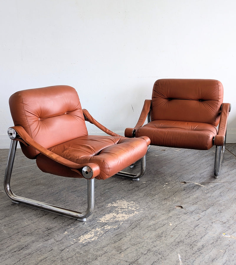 Paire de fauteuils annees 60